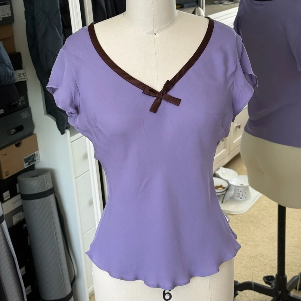 Sunny Leigh Purple Flutter Sleeve Blouse with Tie Front Size: S - Picture 3 of 9